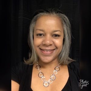 Meet your Posher, Valerie